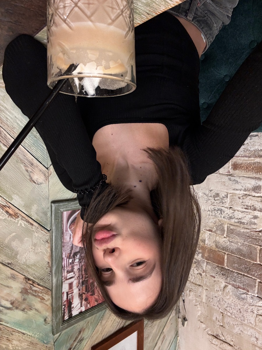 Fresh photos, fresh mood — Tina online in Homs